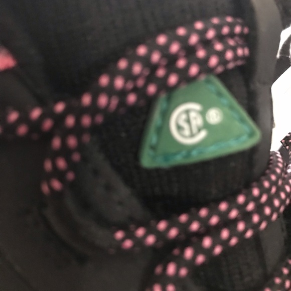 Skechers ladies safety shoes - Picture 2 of 2